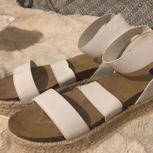 Brand New E-Spirit White sandals